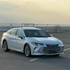 Toyota Avalon 2019