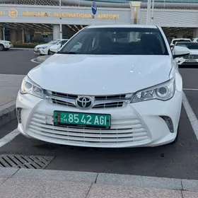 Toyota Camry 2016