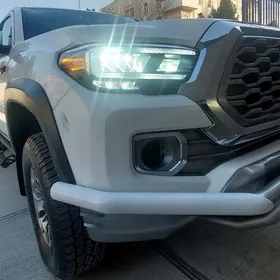 Toyota Tacoma 2021