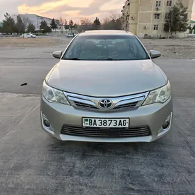 Toyota Camry 2014