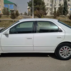 Toyota Camry 1999