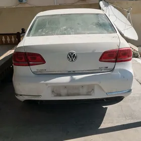 Volkswagen Passat 2011