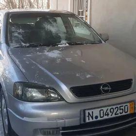 Opel Astra 2003