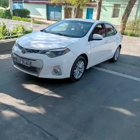 Toyota Corolla 2015