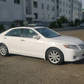 Toyota Camry 2010