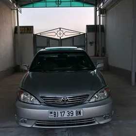 Toyota Camry 2004