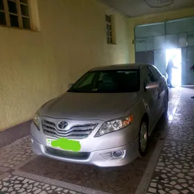 Toyota Camry 2010