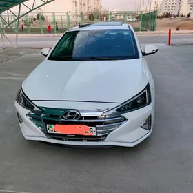 Hyundai Elantra 2019