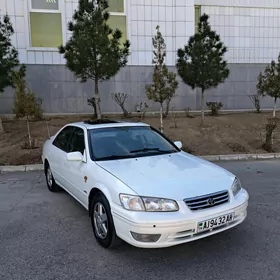 Toyota Camry 1999