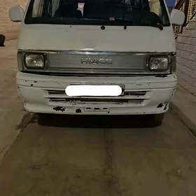 Toyota Hiace 1996