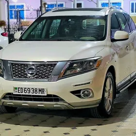 Nissan Pathfinder 2013