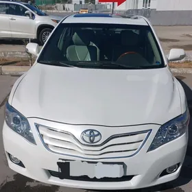 Toyota Camry 2010