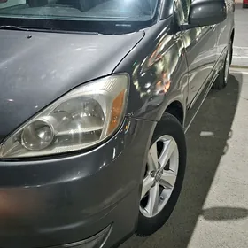 Toyota Sienna 2005