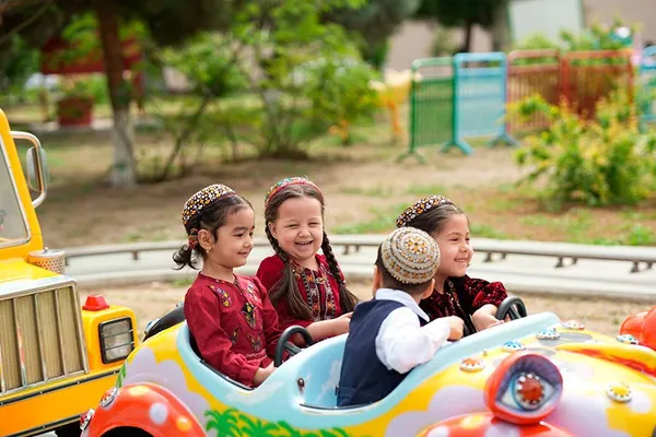 Türkmenistanyň lukmançylyk uniwersitetinde çaga saglygy bilen bagly täze ugurlary açmak meselesi öwreniler