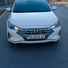 Hyundai Elantra 2020