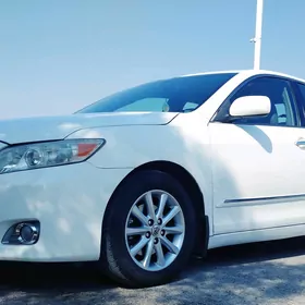 Toyota Camry 2011