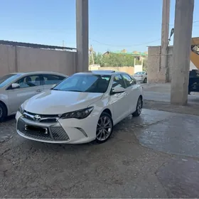 Toyota Camry 2017