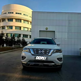 Nissan Pathfinder 2020