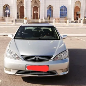 Toyota Camry 2004