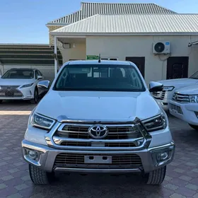 Toyota Hilux 2022