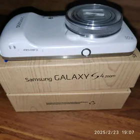 Samsung S4 zoom