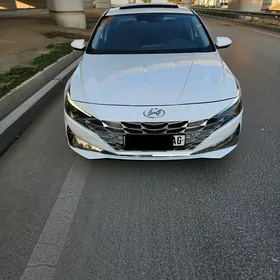 Hyundai Elantra 2021