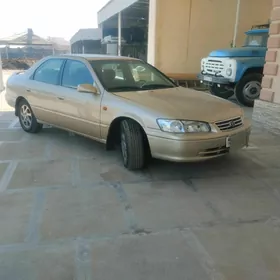 Toyota Camry 1999