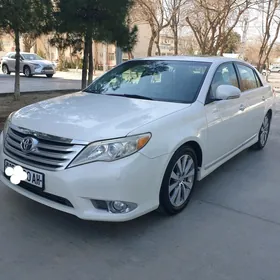 Toyota Avalon 2011