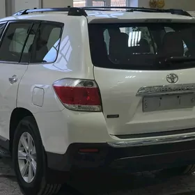 Toyota Highlander 2012