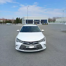 Toyota Camry 2016