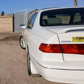 Toyota Camry 2000