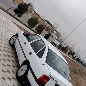 Opel Vectra 1990