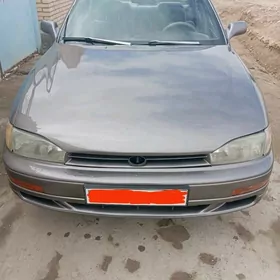 Toyota Camry 1992