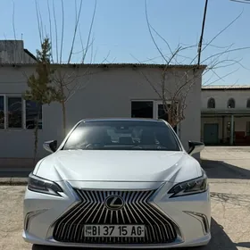 Lexus ES 350 2019