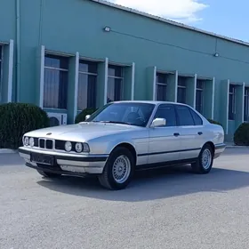 BMW 525 1990