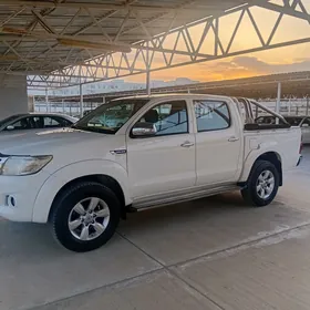 Toyota Hilux 2015