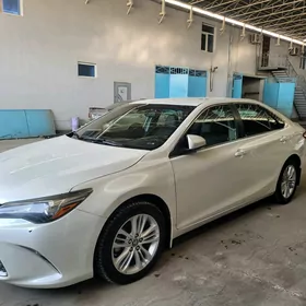 Toyota Camry 2017