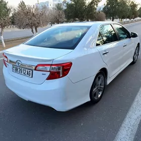 Toyota Camry 2013