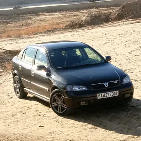 Opel Astra 2000