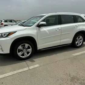 Toyota Highlander 2015