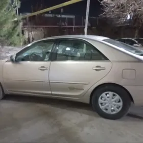 Toyota Camry 2003