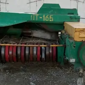 MTZ 82 2010