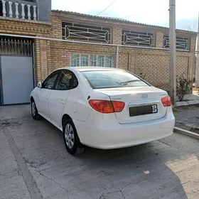 Hyundai Elantra 2010