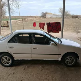 Toyota Carina 1995