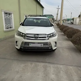 Toyota Highlander 2019