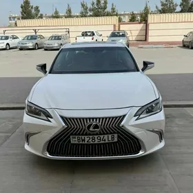 Lexus ES 350 2019