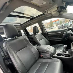 Toyota Highlander 2019