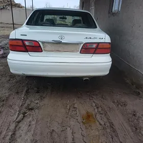 Toyota Avalon 1999