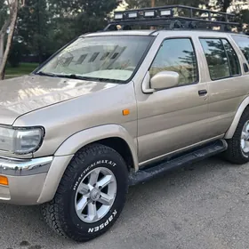 Nissan Pathfinder 1998