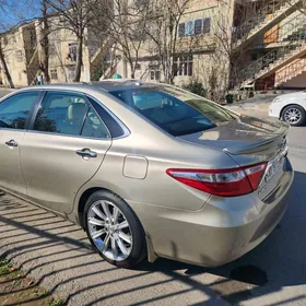 Toyota Camry 2015